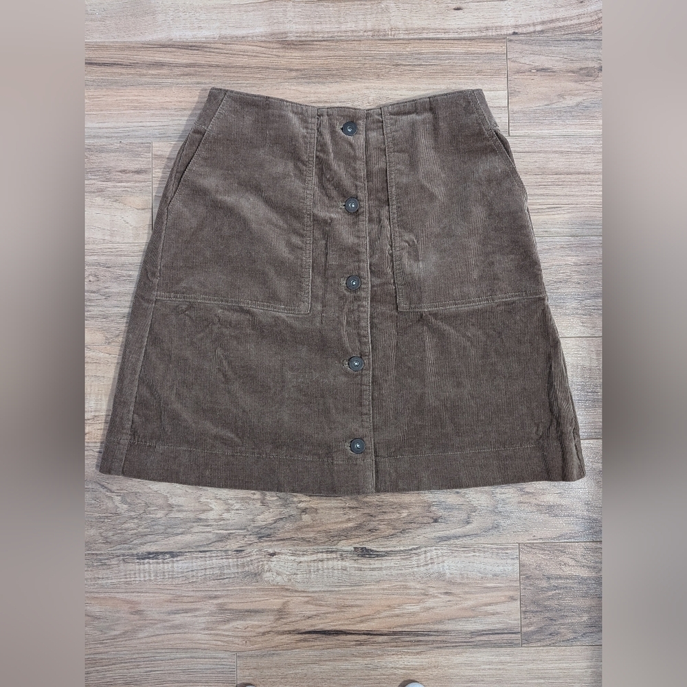 Uniqlo Brown Mini "Corduroy" Skirt - Size 2